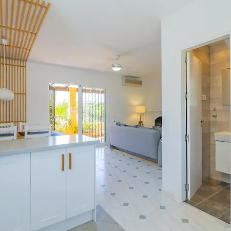 Cubo's Tennis Paradise Duplex Apartment *
