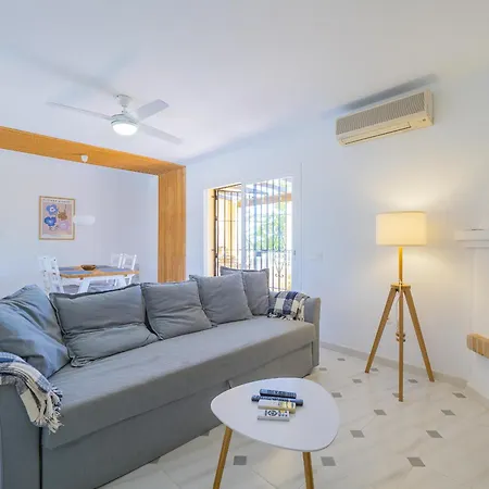 Cubo's Tennis Paradise Duplex Apartment Sitio de Calahonda