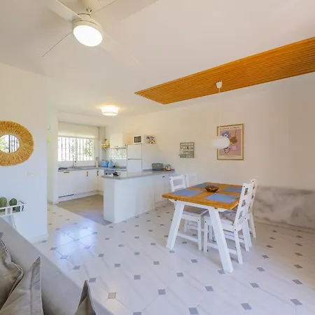 Cubo's Tennis Paradise Duplex Apartment *