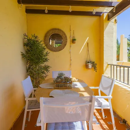 Cubo's Tennis Paradise Duplex Sitio de Calahonda