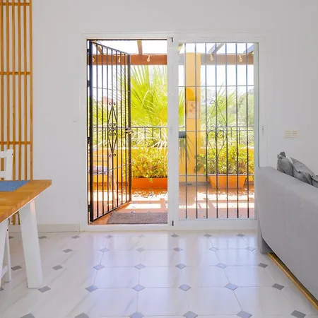 Cubo's Tennis Paradise Duplex Apartment *